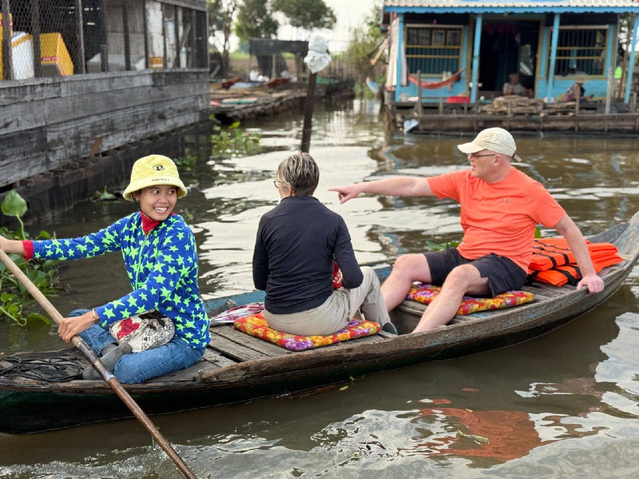 Tonlé Sap et Temples du Groupe Rolous
